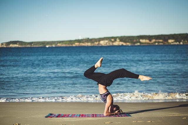 Den komplette guide til yoga og hvordan yoga hjælper med at forbedre dit sind, krop og ånd